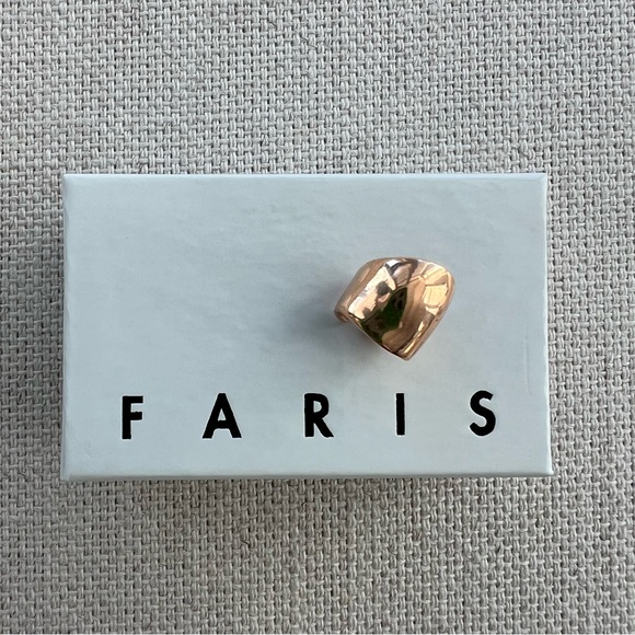 FARIS SSENSE Exclusive Rose Gold Small Bubble Ear Cuff - Picture 6 of 10